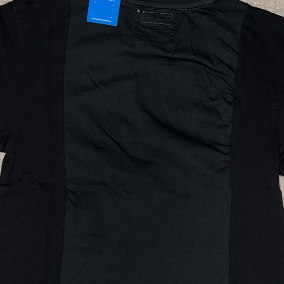 RW Market Reworked 3 Panel Tshirt - Picture 3 of 7